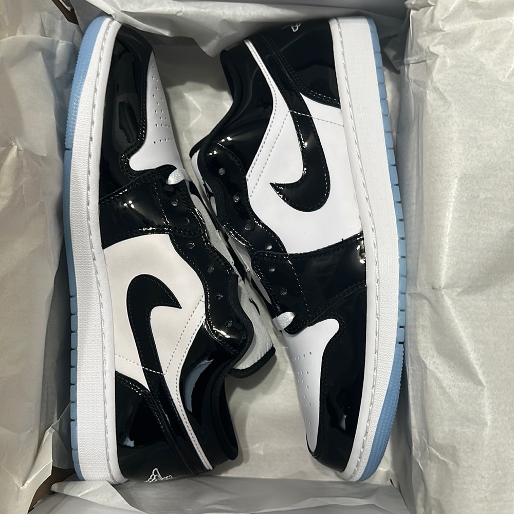 ! SOLD ! Jordan 1 low concord brand new size 11.5 men’s
